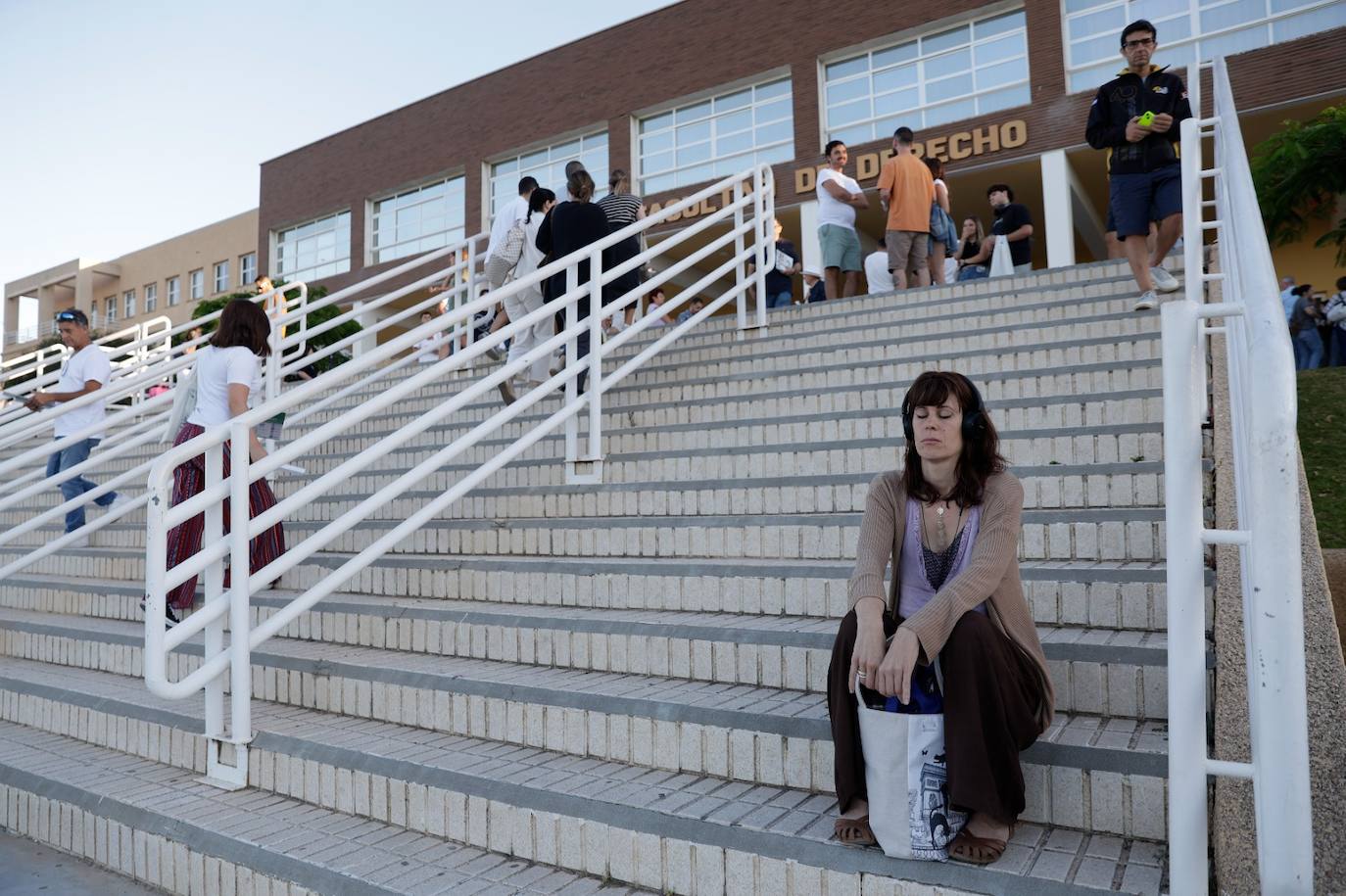 Comienzan las oposiciones en Málaga para Maestros o profesores de Secundaria y FP