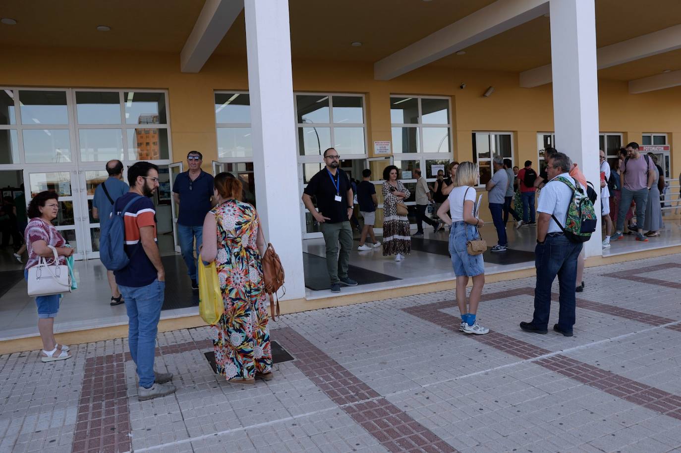 Comienzan las oposiciones en Málaga para Maestros o profesores de Secundaria y FP