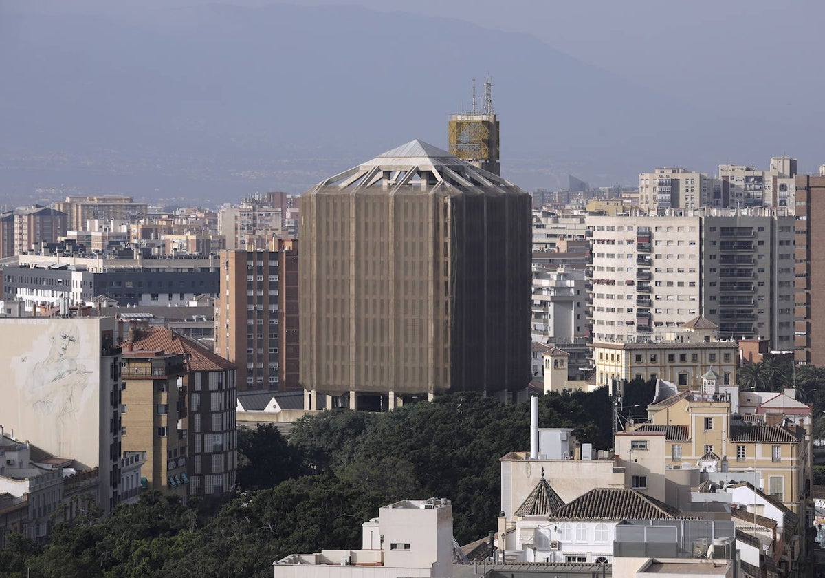 Urbanismo tramita la conversión del edificio de Correos en un hotel de primer nivel.