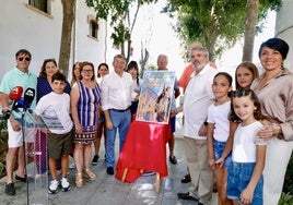 Javier García y Yolanda Marín presentaron ayer el cartel y el programa de fiestas