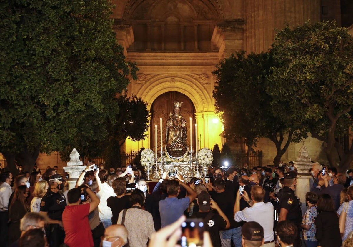 Uno de los traslados que protagonizó la Patrona de Málaga durante la pandemia.