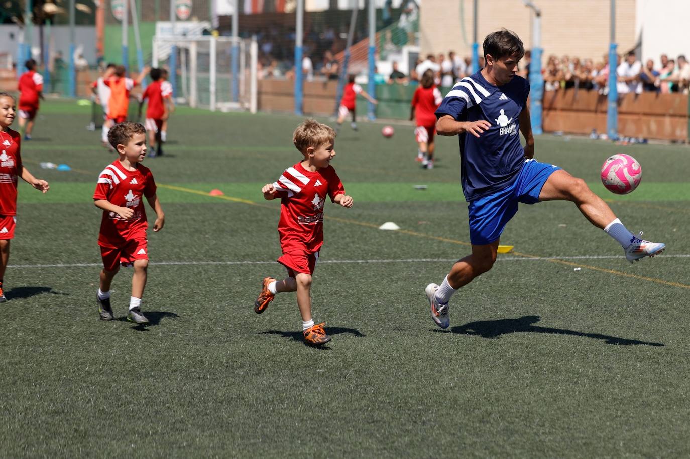 Brahim se vuelca con su campus en Málaga