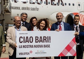 Inauguración de la nueva base de Volotea en Bari.