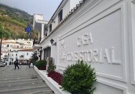 Vista del Ayuntamiento de Mijas.