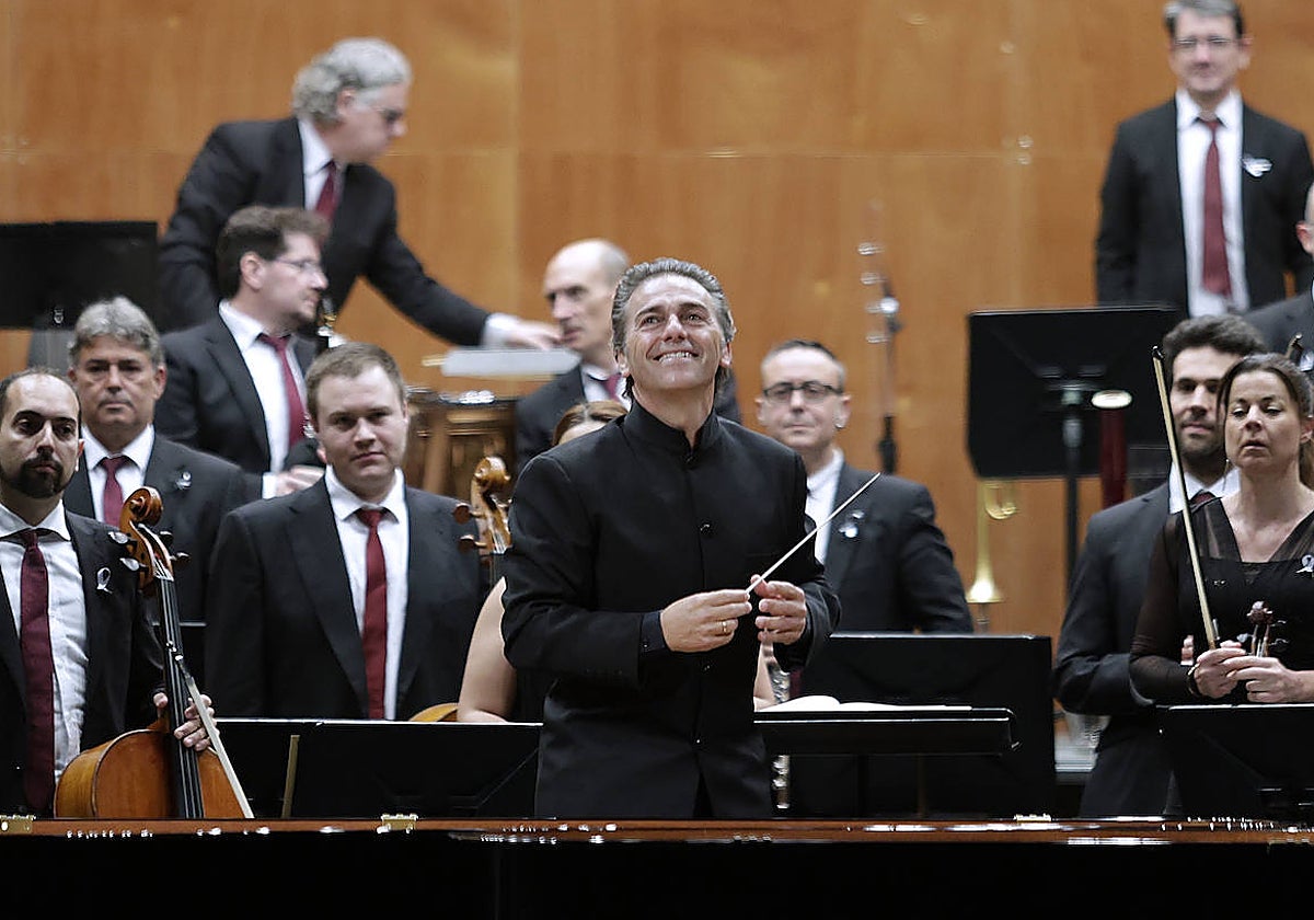 José María Moreno, director titular de la OFM, en un concierto del pasado mayo.