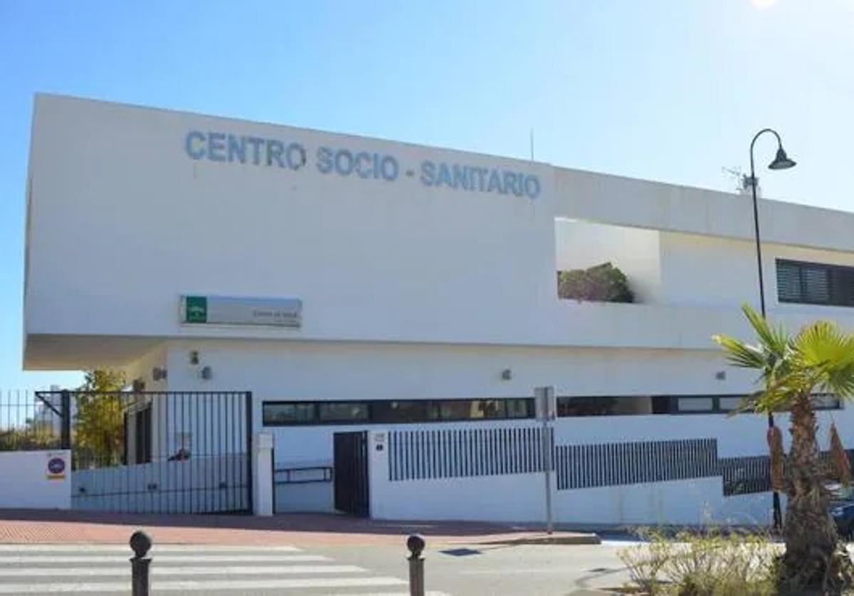 El cierre del centro de salud La Cala de Mijas por las tardes deja a medio millón de personas con un solo centro abierto 24 horas