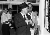 Frank Sinatra, de estrella a estrellado en la comisaría de Málaga