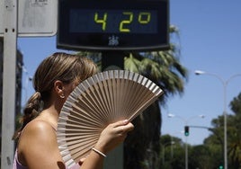 Aemet avisa de la llegada de la primera ola de calor del año: así afectará a Andalucía