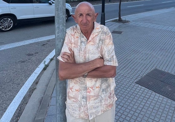 Rufino Núñez, en la avenida Camino Viejo de Málaga en Vélez-Málaga.