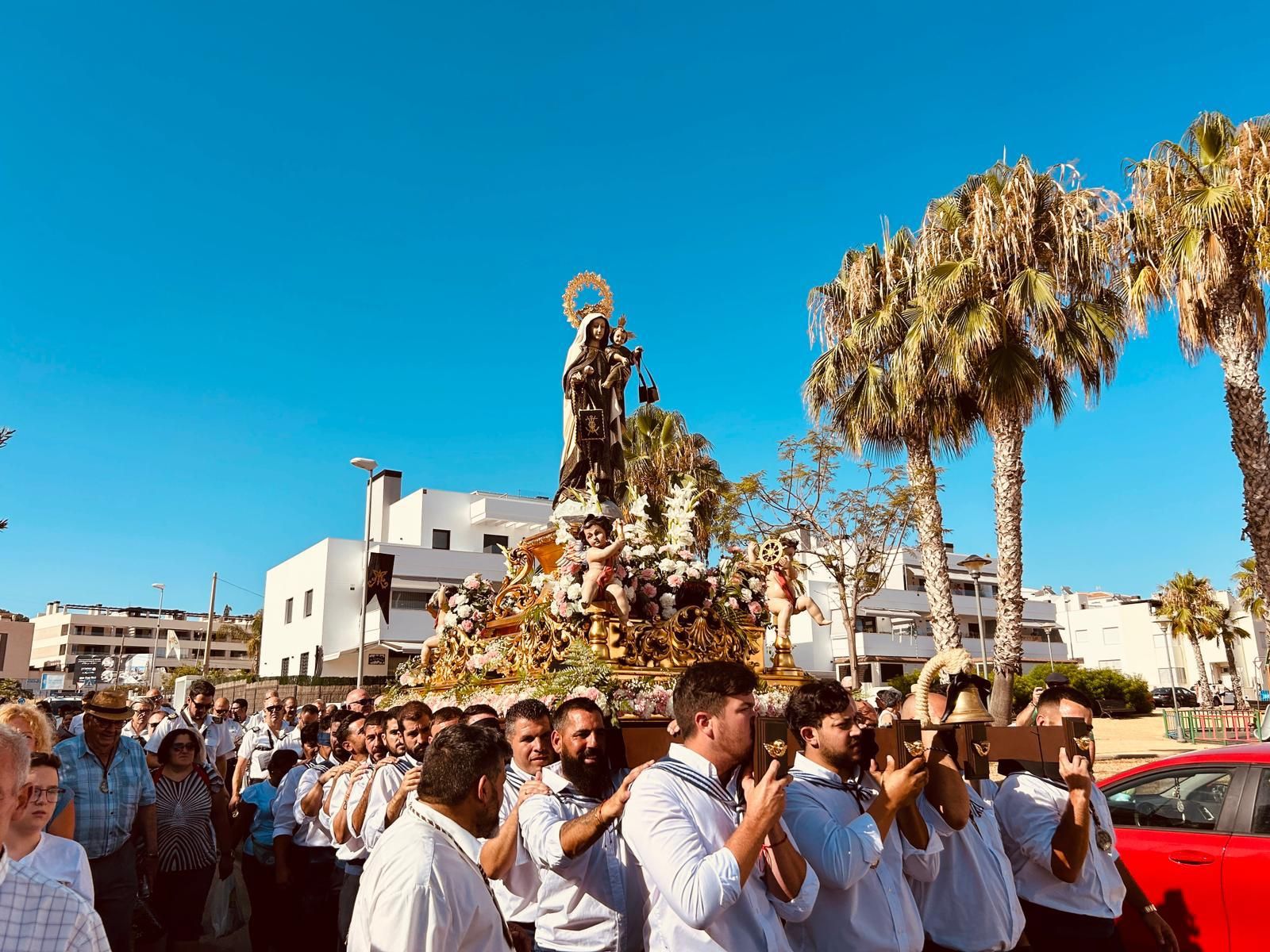 La procesión del Carmen en Benajarafe