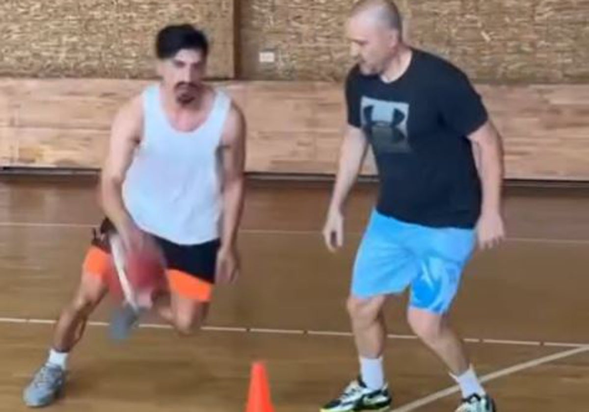 Nedovic, en una captura de un vídeo que publico en Instagram junto a su entrenador.