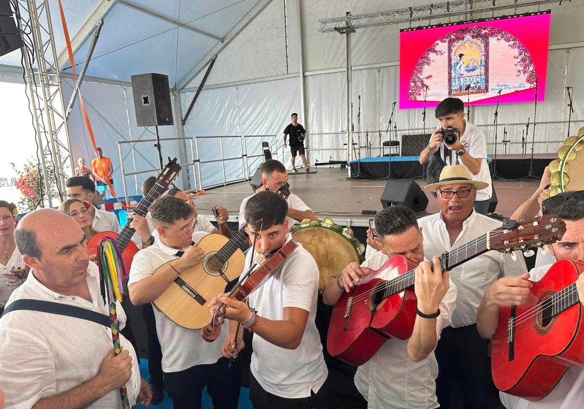 Una de las actuaciones de la feria.