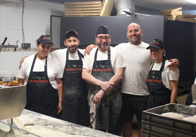 Equipo de la Pizzería Primavera en Fuengirola.