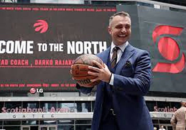 Darko Rajakovic es el entrenador de los Toronto Raptors.