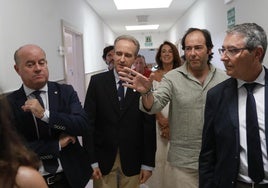 El presidente de la Diputación ha visitado este jueves 25 de julio las mejoras en la sede de Adipa