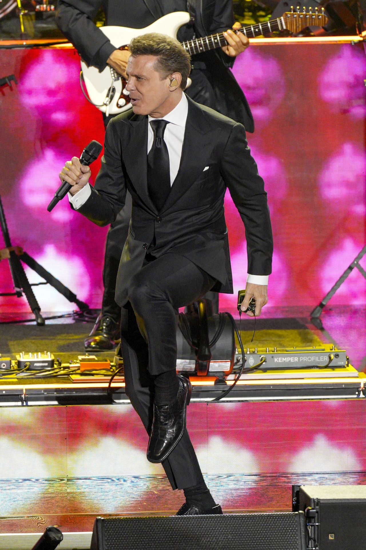 El concierto de Luis Miguel en Starlite, en imágenes