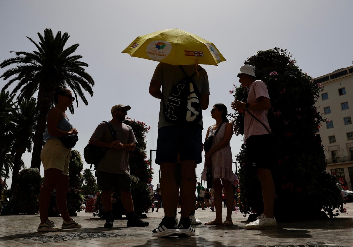 El calor amenaza con volver a disparar los termómetros otra vez este viernes por la tarde.