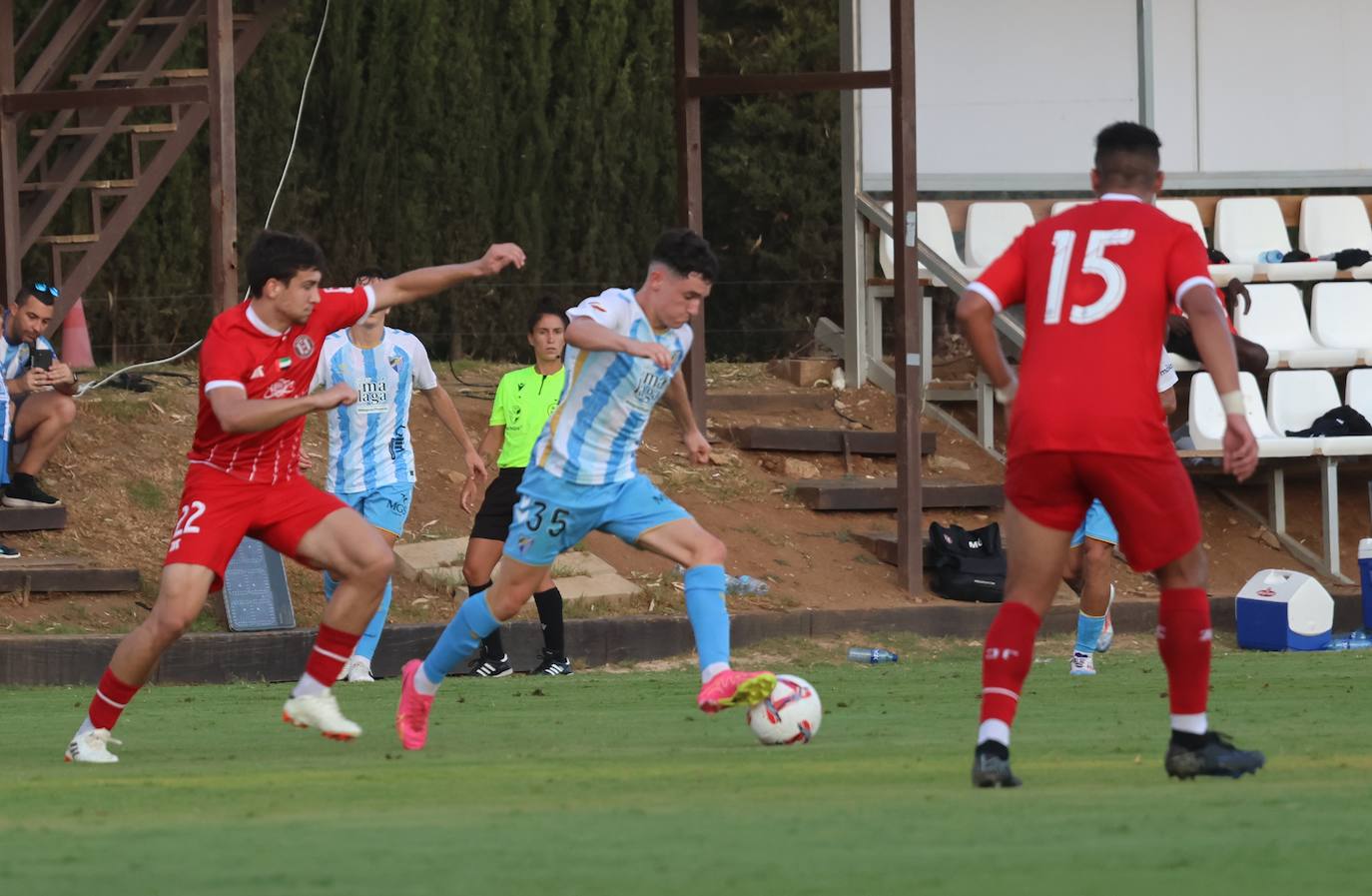 El amistoso entre el Málaga y el Al-Jazira en Marbella, en imágenes