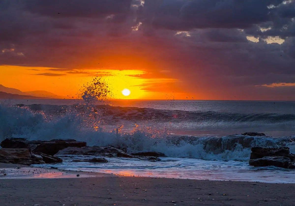 Calendario solar y lunar en Málaga el viernes, 16 de agosto de 2024