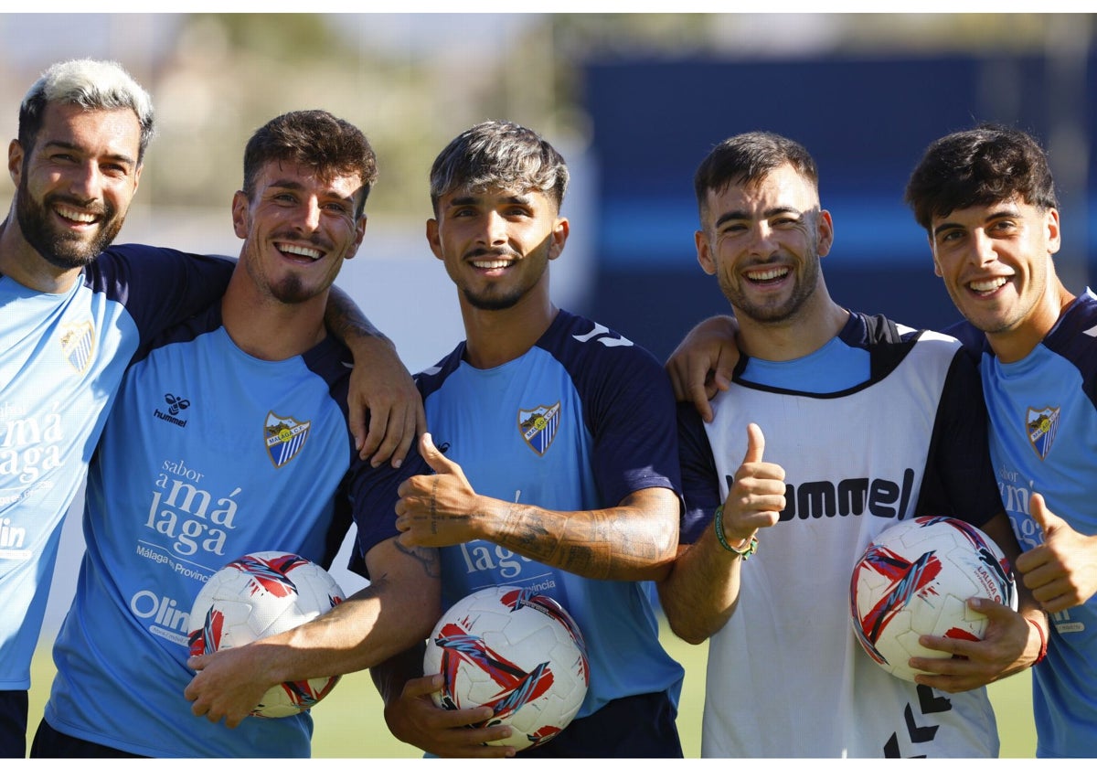 Álex Pastor, Murillo, Kevin, Ramón y Lobete posan para SUR en La Rosaleda en las horas previas al debut liguero.