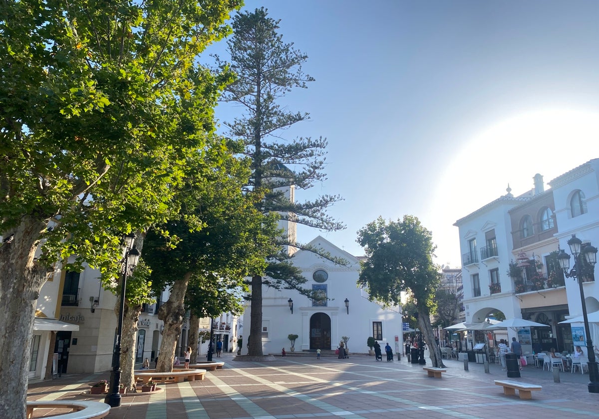 Imagen del Paseo Balcón de Europa de Nerja.