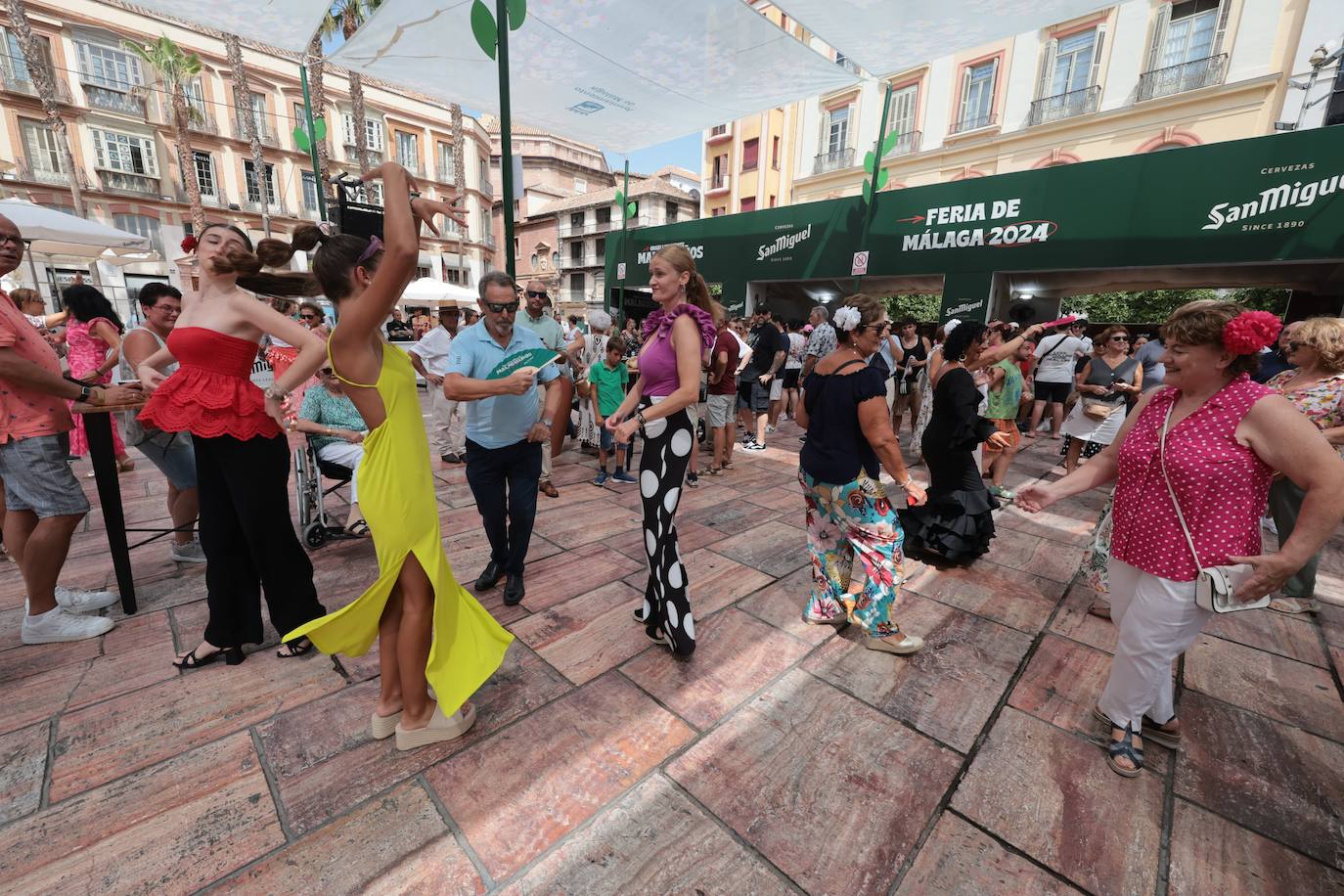 Ambiente en la feria del Centro