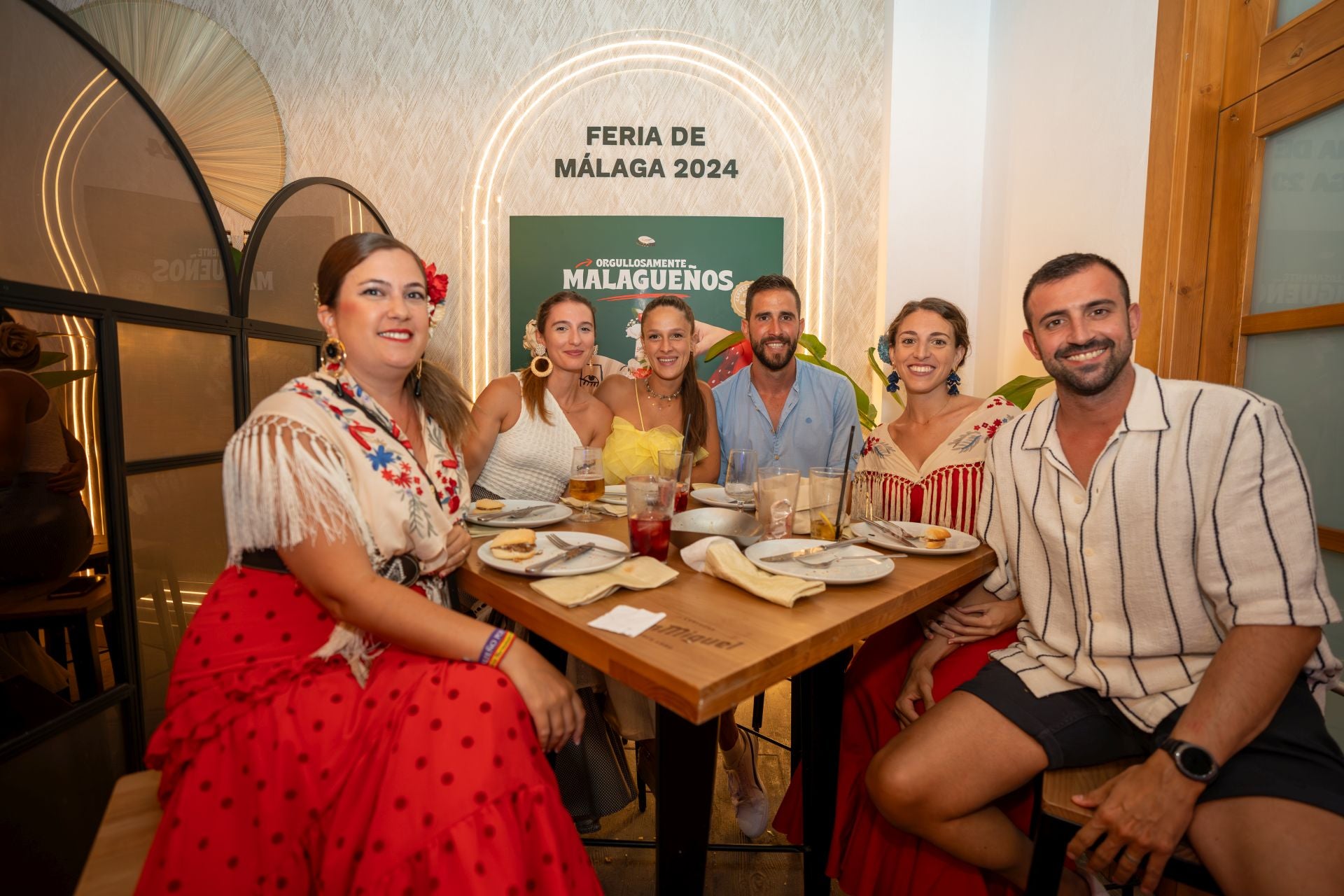 Javier Burgos, Marta Camuña, José Francisco, Paula Soria, Ana López y Mari Ángeles. 