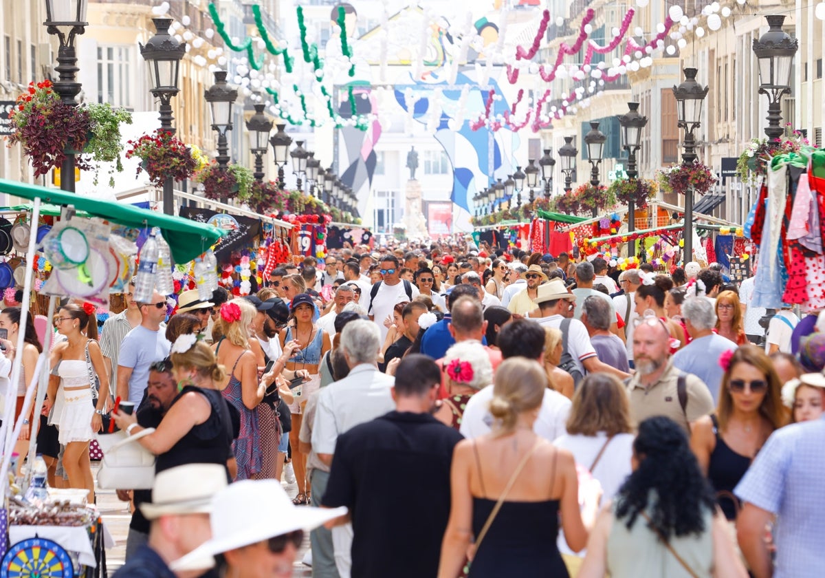 Imagen de la calle Larios, a primera hora de la tarde.