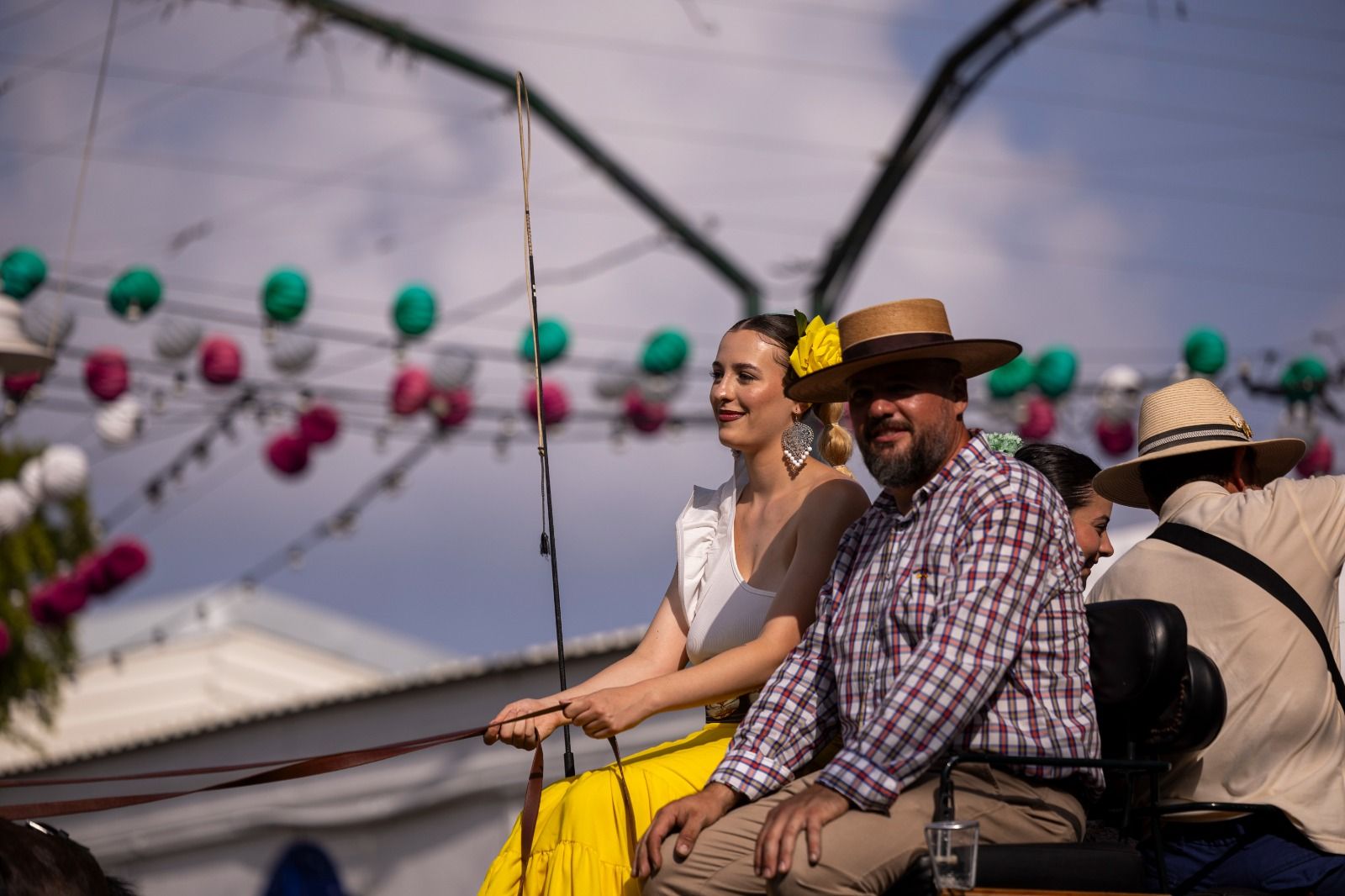 Ambiente y trajes de faralaes este miércoles en el Real