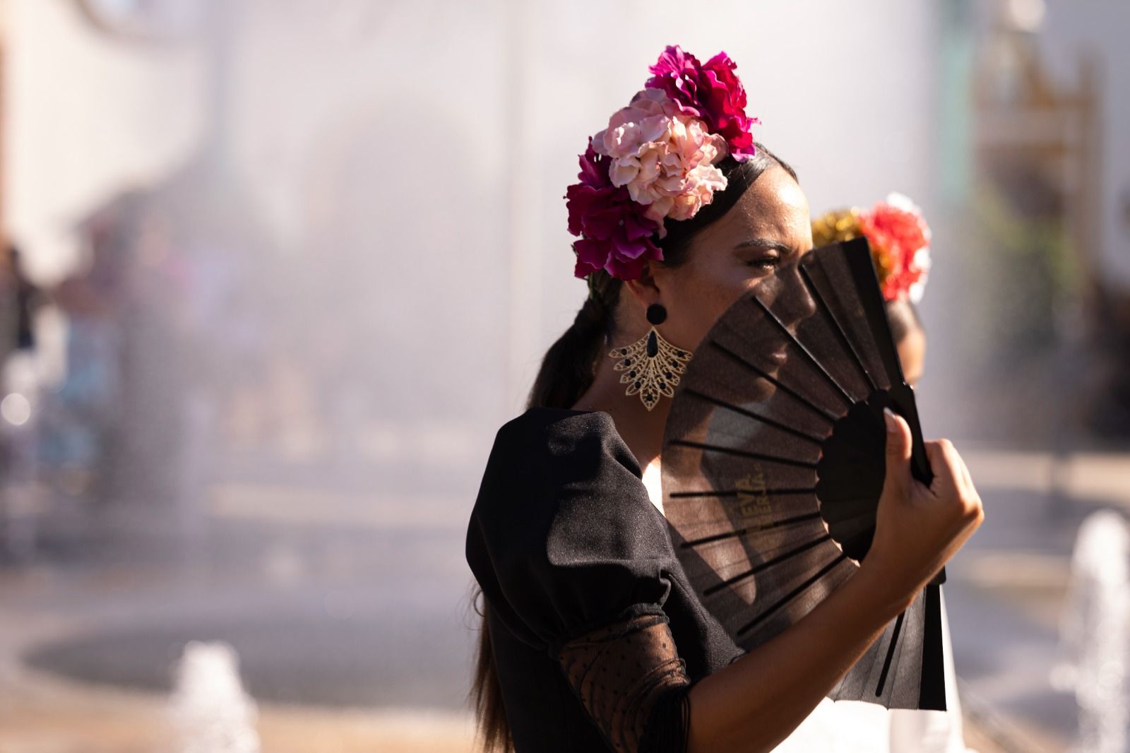 Ambiente y trajes de faralaes este miércoles en el Real