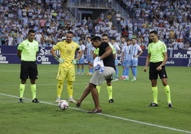 Saque de honor olímpico para comenzar la temporada en casa