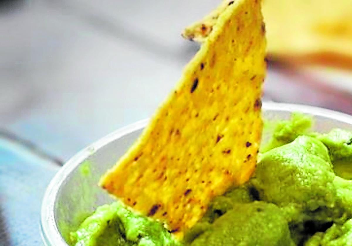 Imagen de una de las tarrinas de guacamole de Frutas Montosa.