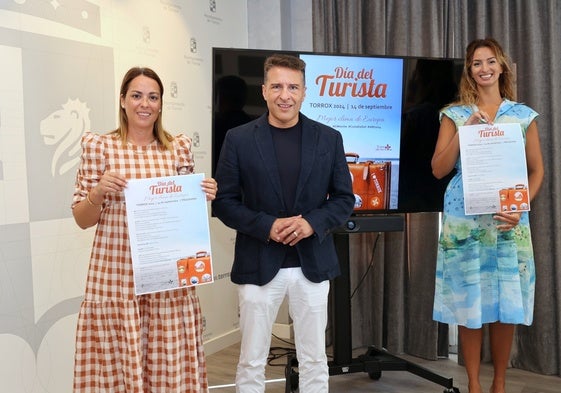 Acto de presentación de la programación por el Día del Turista de Torrox.