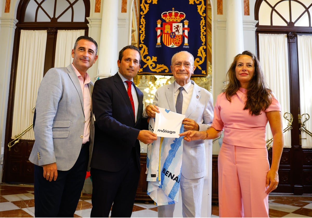 Miguel Mayorga, Kike Pérez, Francisco de la Torre y Alicia Izquierdo, este viernes en el acto de presentación del acuerdo de patrocinio.