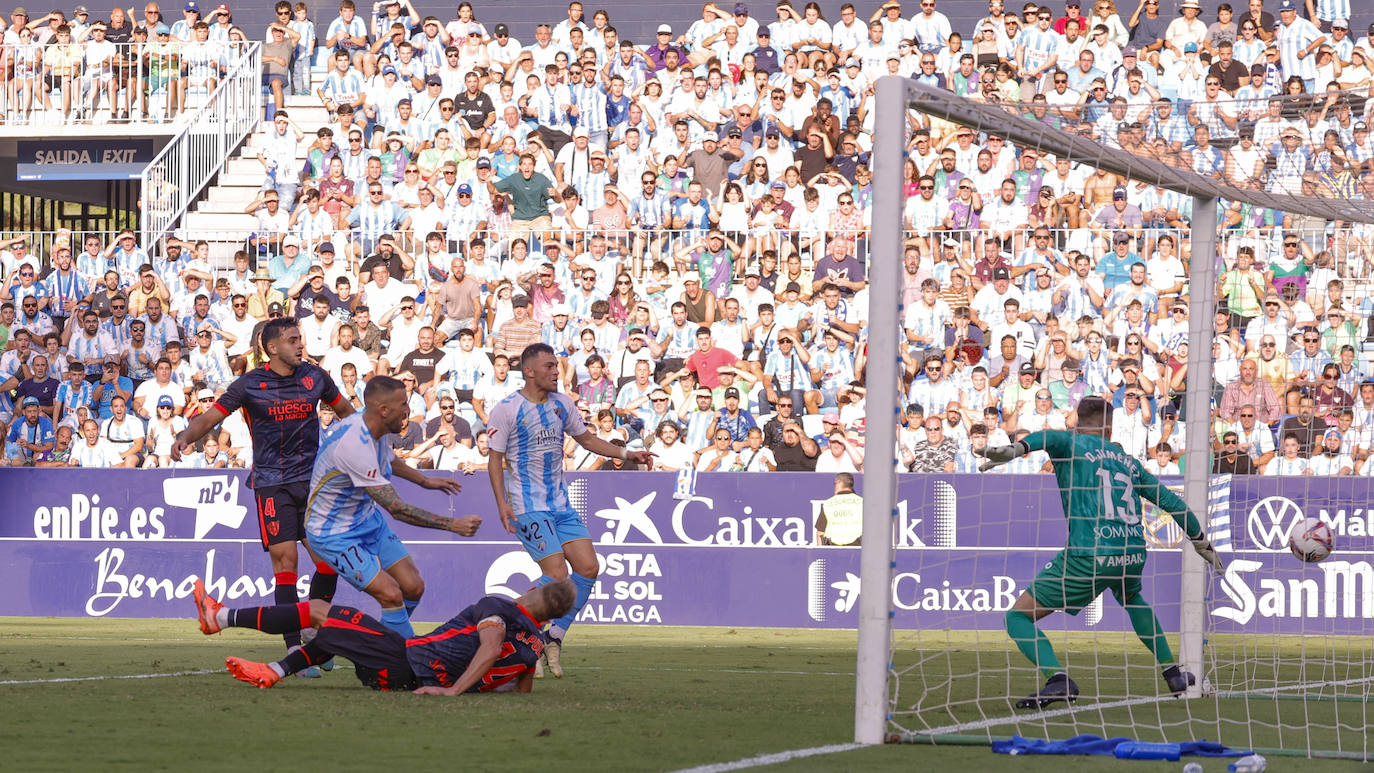 El Málaga-Huesca, en imágenes