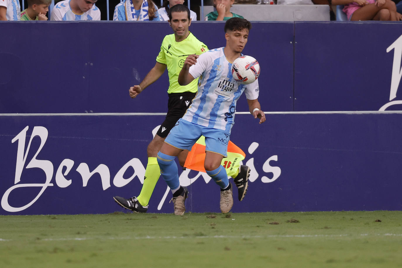 El Málaga-Huesca, en imágenes