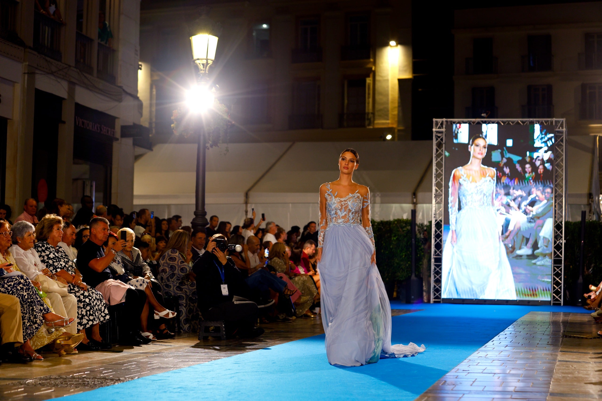 Desfile de Susana Hidalgo, Alfiler de Oro de esta edición.