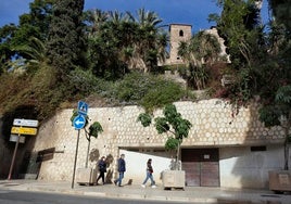 Entrada al ascensor de la Alcazaba.