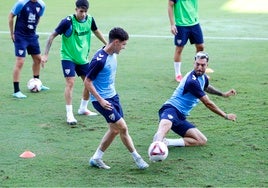 Los jugadores del Málaga, en un entrenamiento reciente.