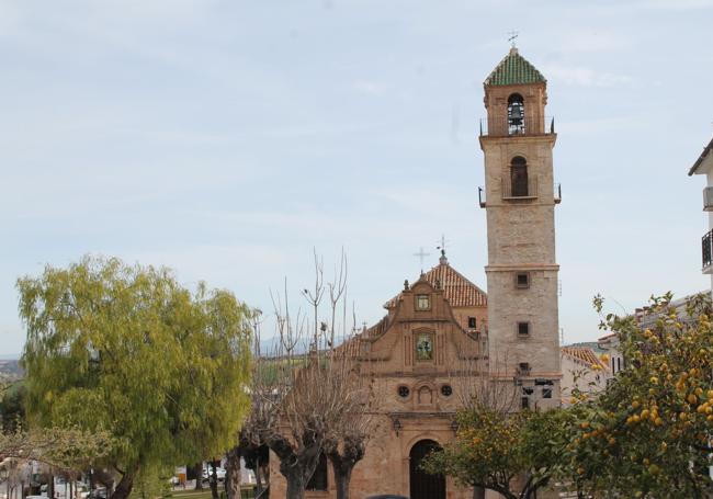 La majestuosa parroquia de la Inmaculada es uno de los edificios más singulares de la localidad