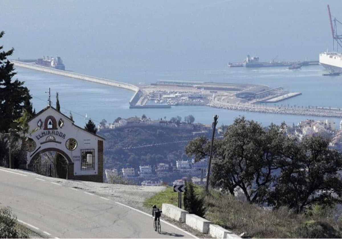 La Subida a la Fuente de la Reina, a la altura del Mirador.