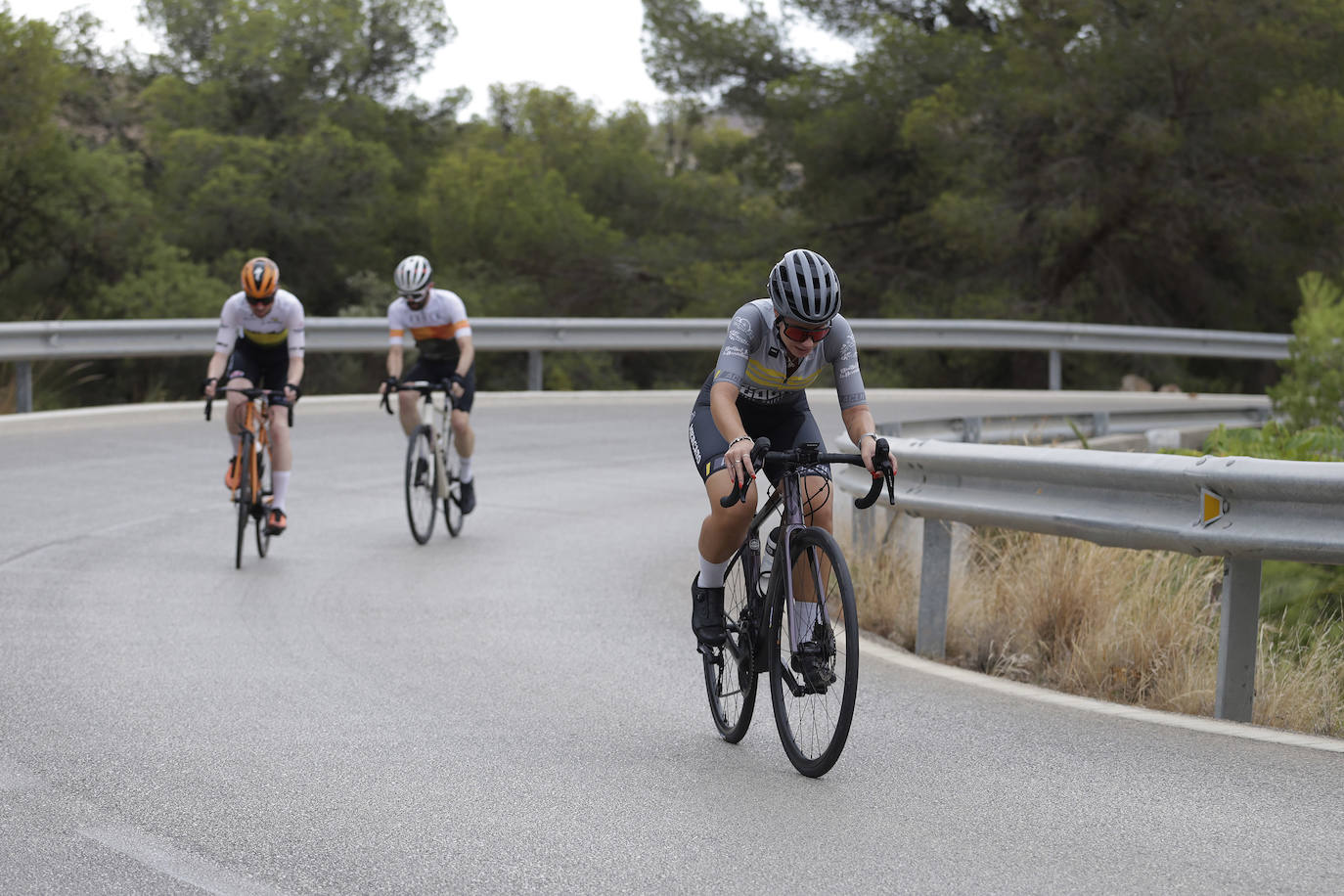 Casi 500 ciclistas participan en la Subida a la Fuente de la Reina