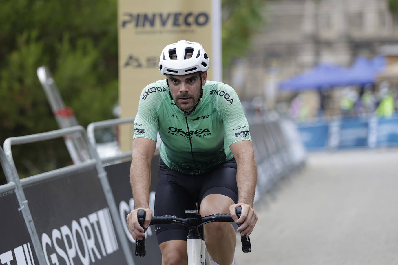 Casi 500 ciclistas participan en la Subida a la Fuente de la Reina