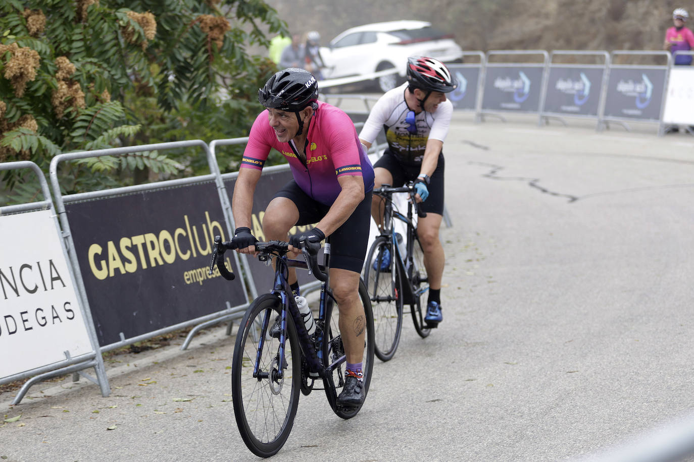 Casi 500 ciclistas participan en la Subida a la Fuente de la Reina