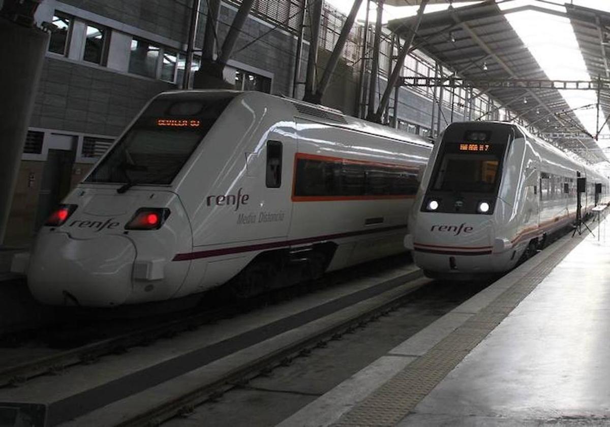 Más de dos horas y media de retraso por la avería de un tren Avant de Málaga a Sevilla