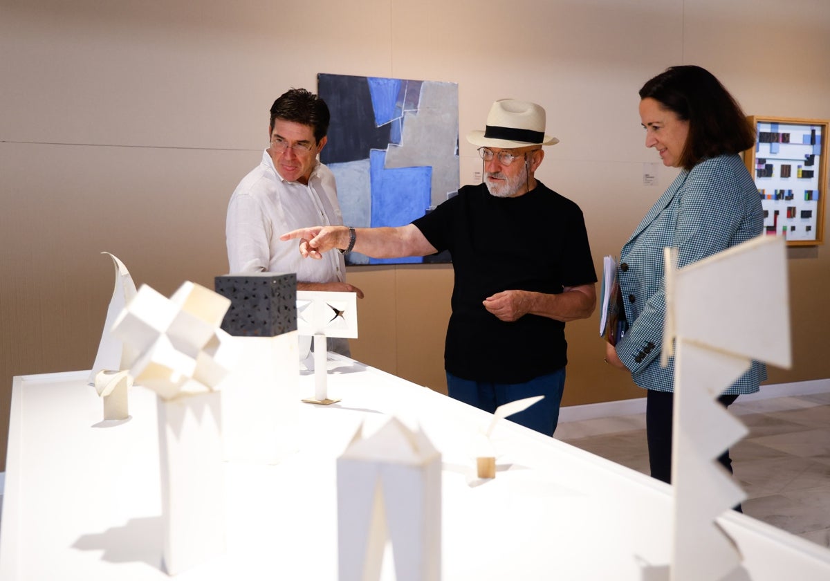 Mariana Pineda, durante una visita a una exposición en el MUPAM.