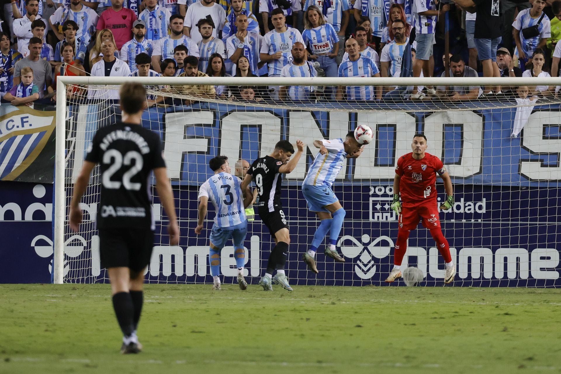 El Málaga- Elche, en imágenes