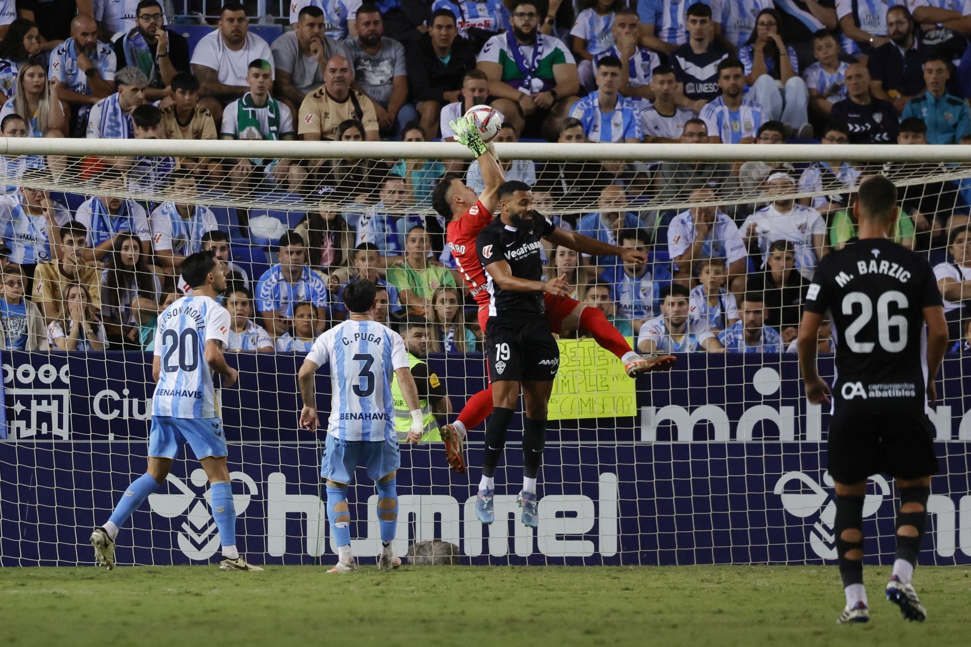 El Málaga- Elche, en imágenes