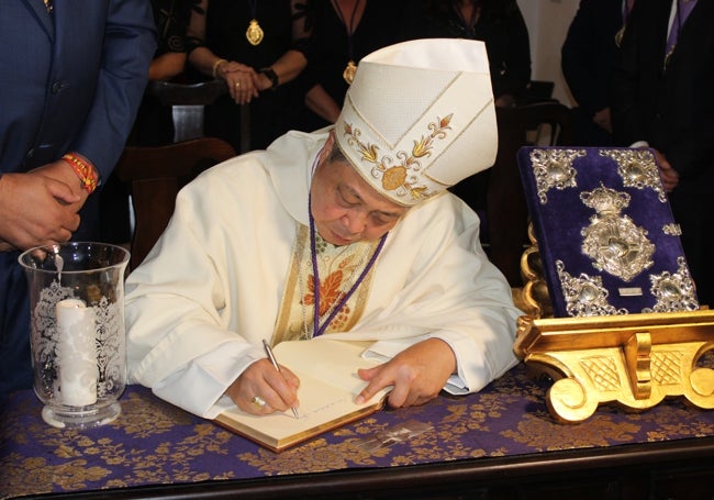 Monseñor Bernardito Cleopas Auza.