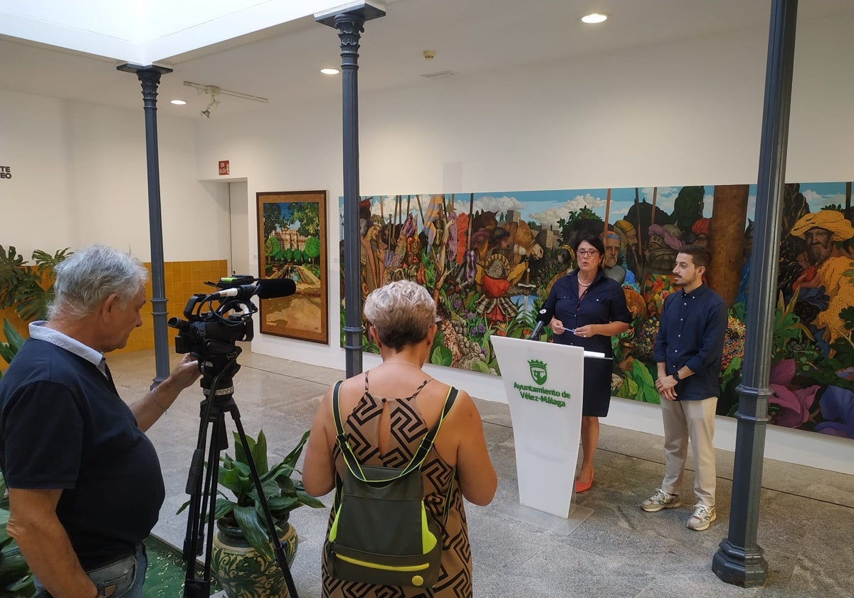 Acto de presentación de la programación trimestral del CAC de Vélez-Málaga.